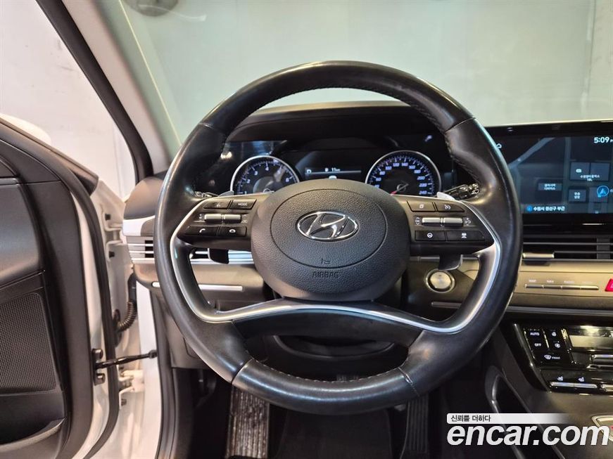 Hyundai Grandeur 2021