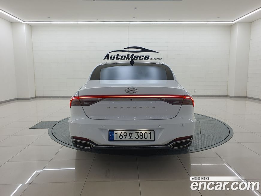 Hyundai Grandeur 2022