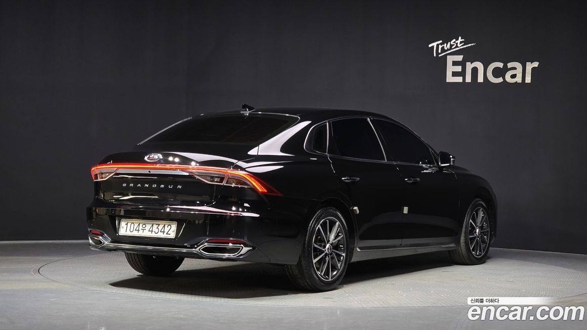 Hyundai Grandeur 2022