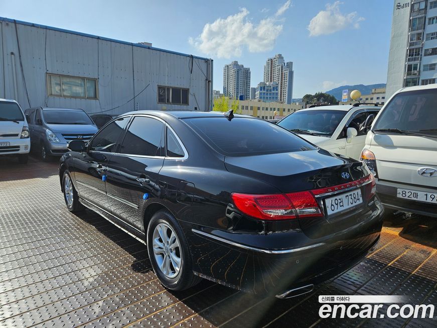Hyundai Grandeur 2011
