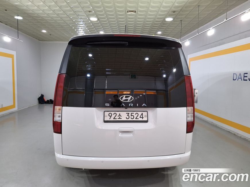 Hyundai Staria 2022