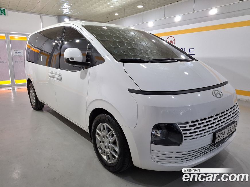 Hyundai Staria 2022