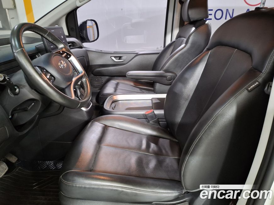 Hyundai Staria 2022