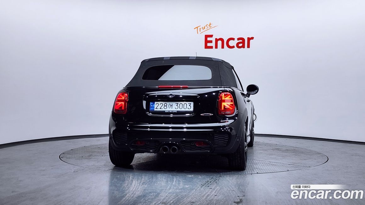 Mini Cooper Convertible 2021