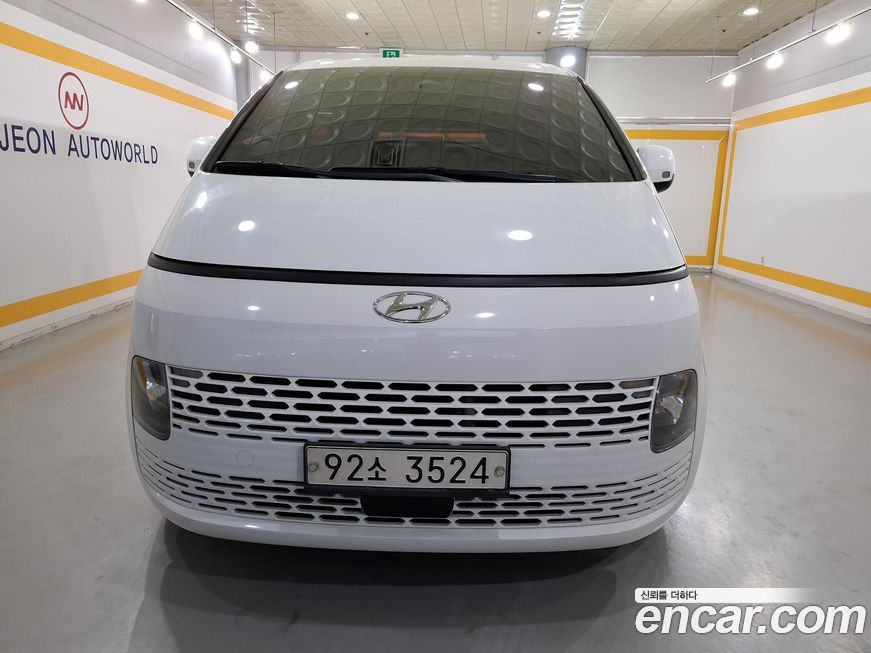 Hyundai Staria 2022
