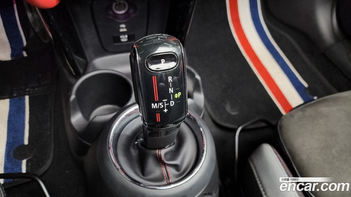 Mini Cooper Convertible 2021