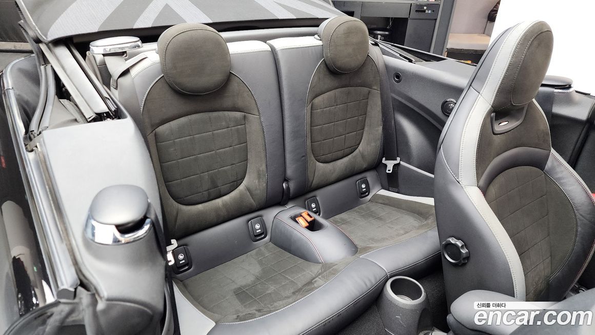 Mini Cooper Convertible 2021