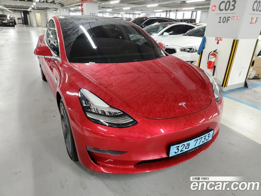 Tesla Model 3 2020