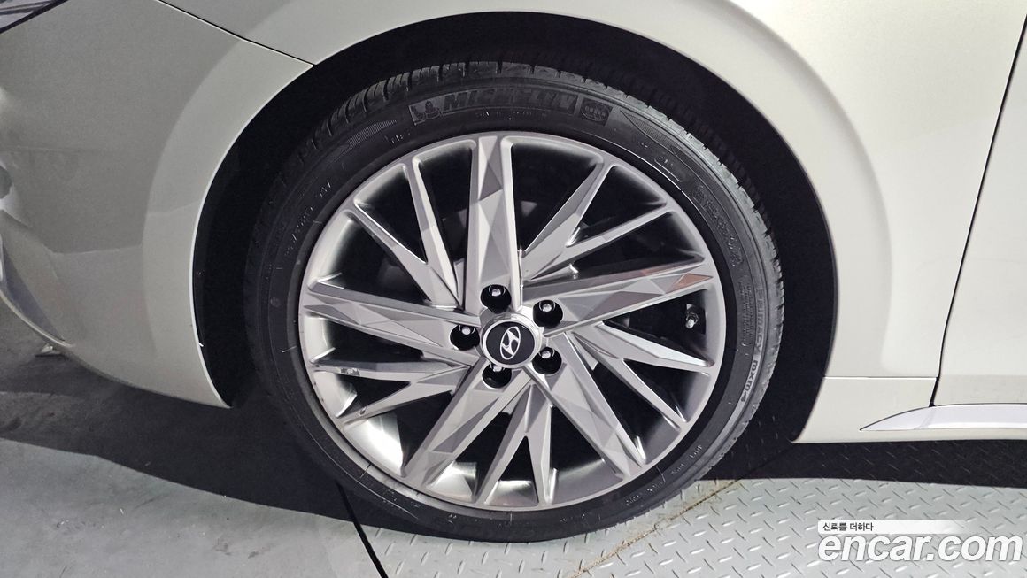 Hyundai Grandeur 2020