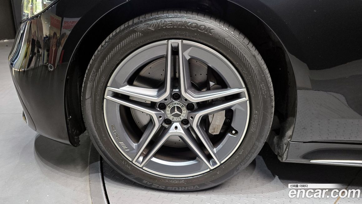 Mercedes-Benz S-Class 2022