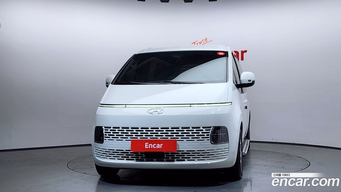 Hyundai Staria 2023