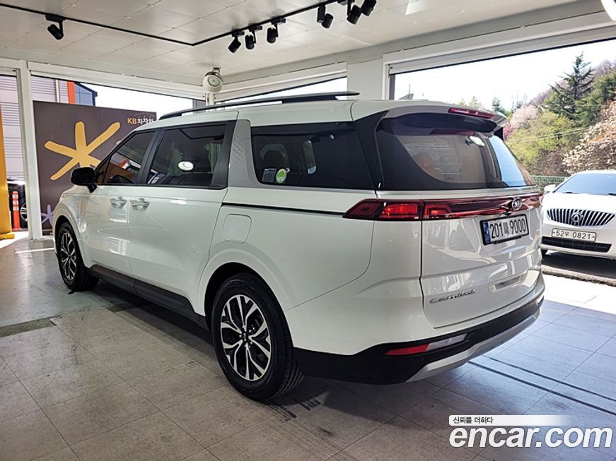 Kia Canival 2021