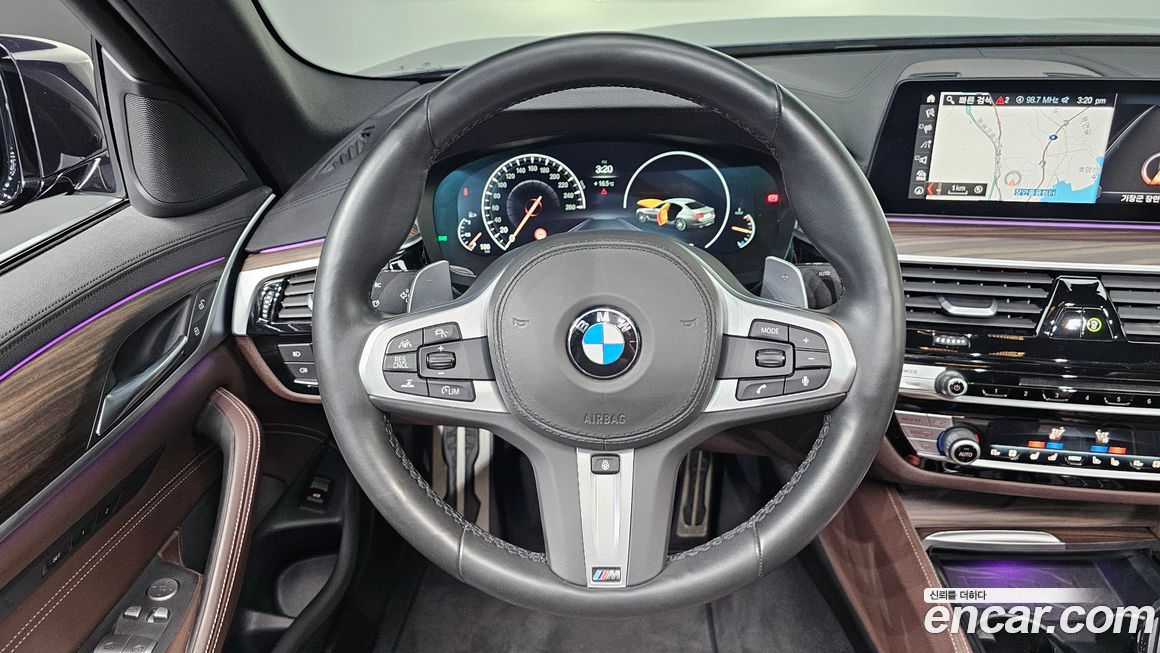 BMW 5-Series 2019