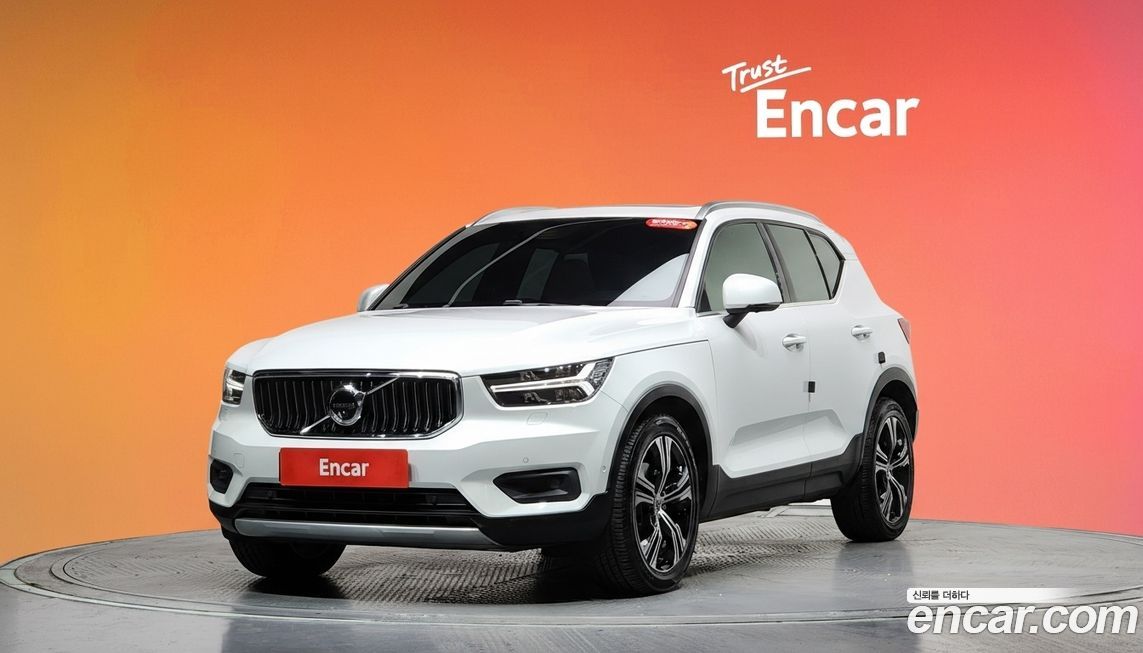 Volvo XC40 2021