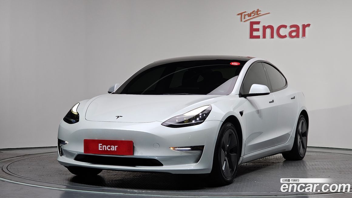 Tesla Model 3 2022