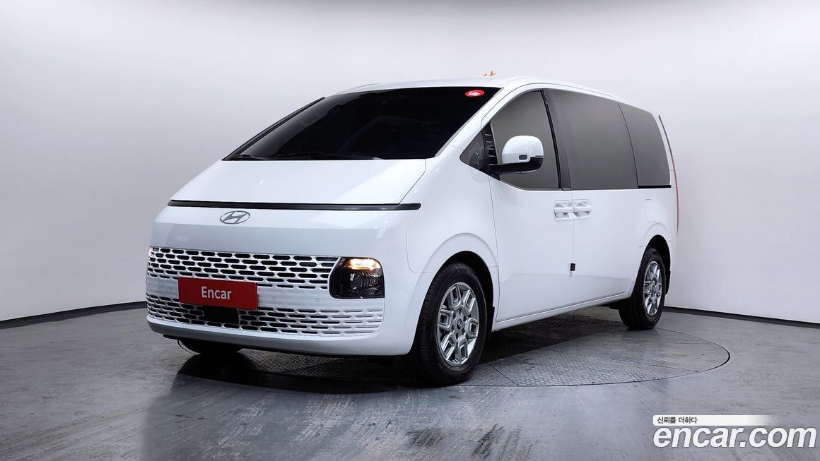 Hyundai Staria 2025