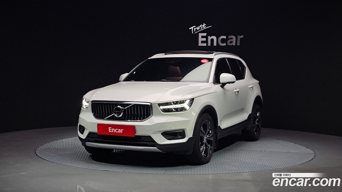 Volvo XC40 2021
