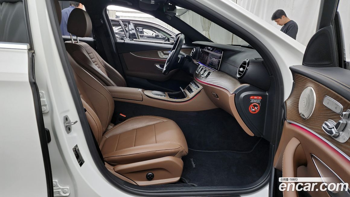 Mercedes-Benz E-Class 2021