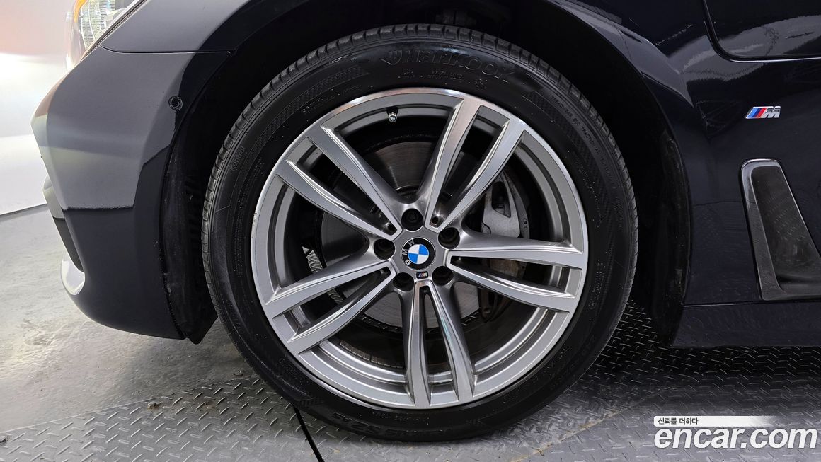 BMW 7-Series 2017