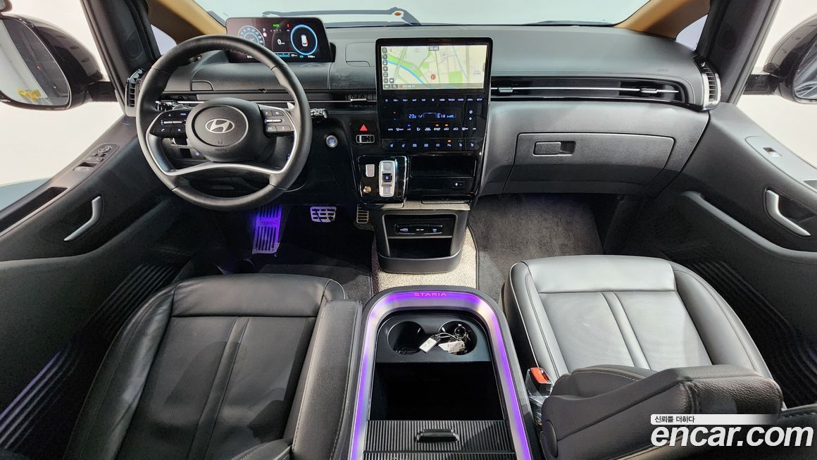 Hyundai Staria 2025
