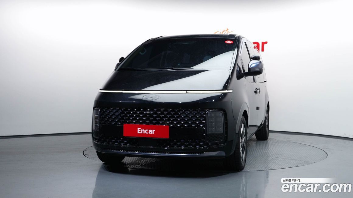 Hyundai Staria 2025