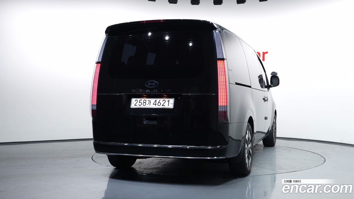 Hyundai Staria 2025