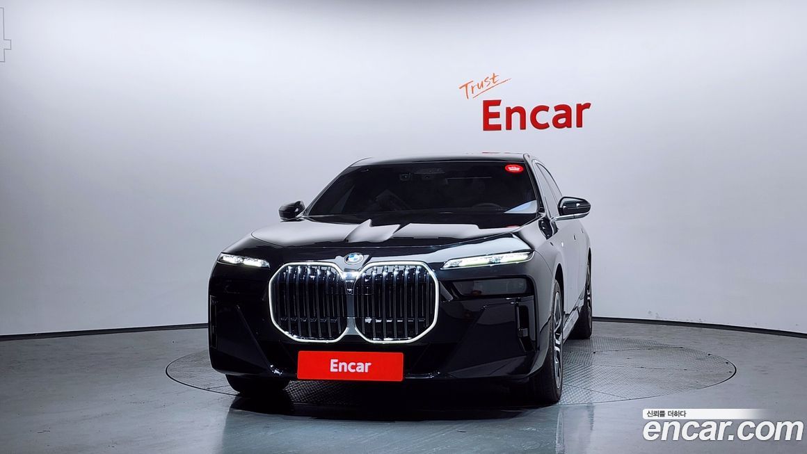 BMW 7-Series 2024