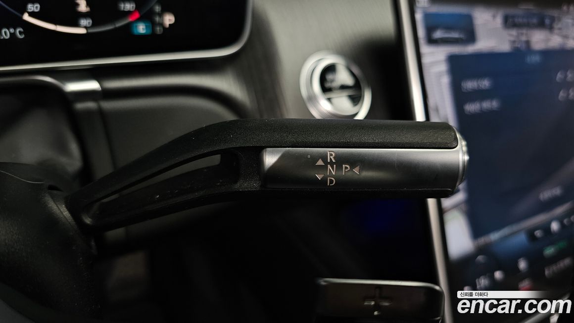 Mercedes-Benz S-Class 2021