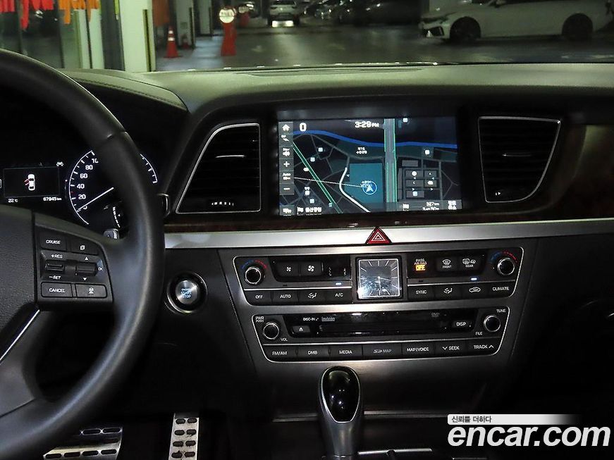 Hyundai Genesis 2016