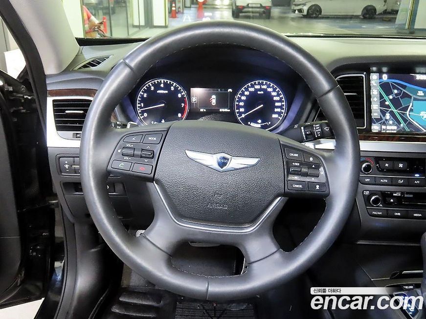 Hyundai Genesis 2016