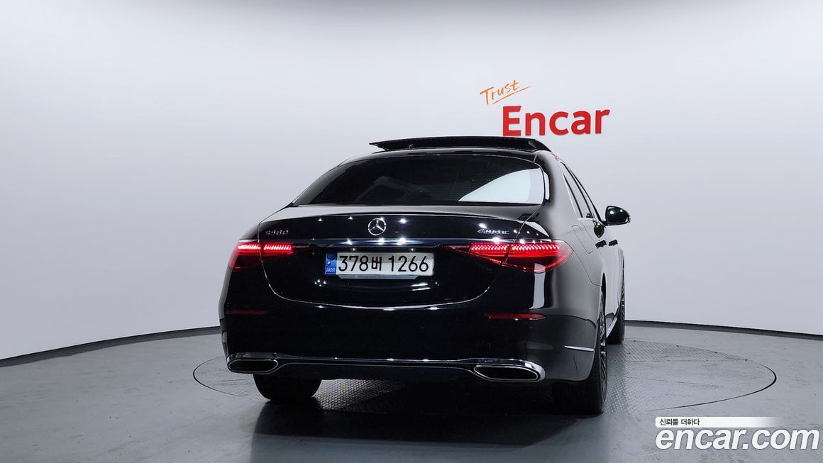 Mercedes-Benz S-Class 2022