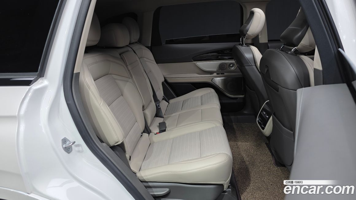 Lincoln Nautilus 2025