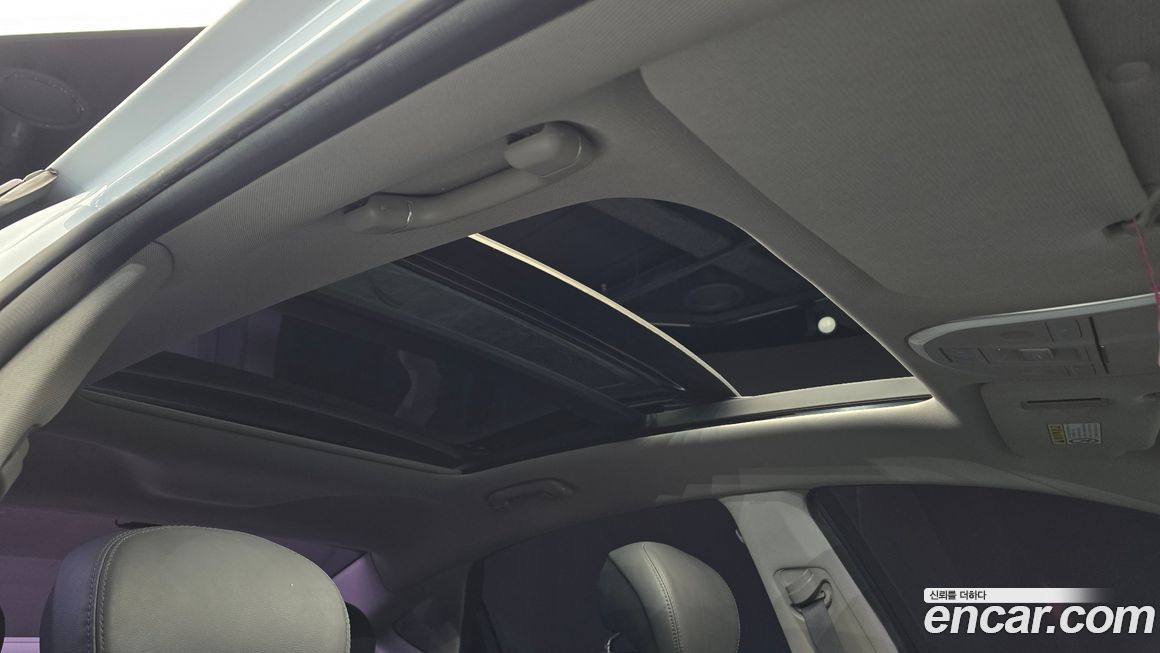 Hyundai Genesis 2015