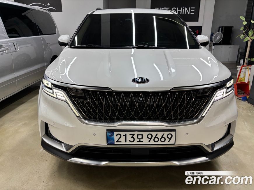 Kia Canival 2021