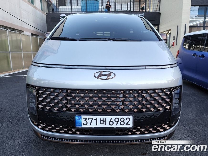 Hyundai Staria 2022