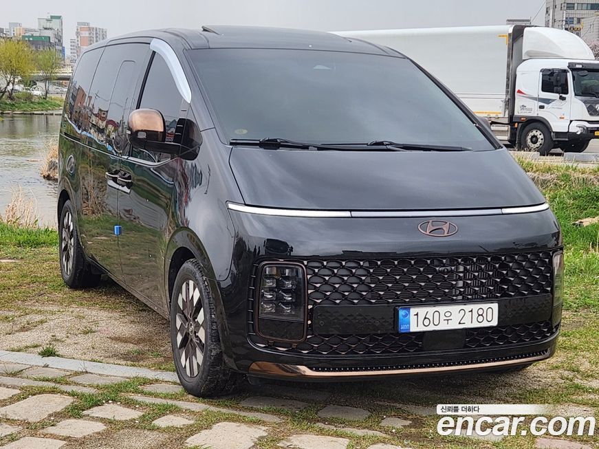 Hyundai Staria 2023