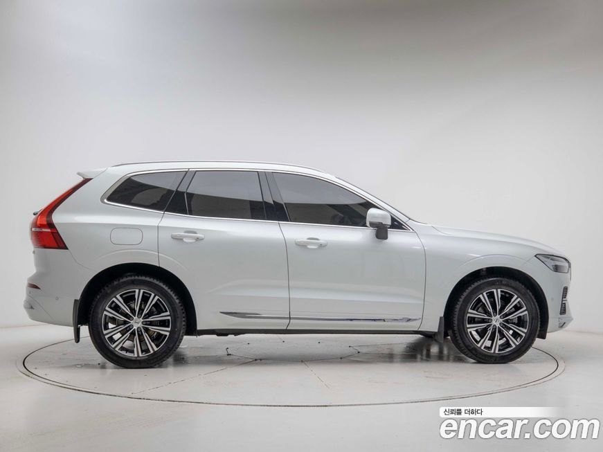 Volvo XC60 2022