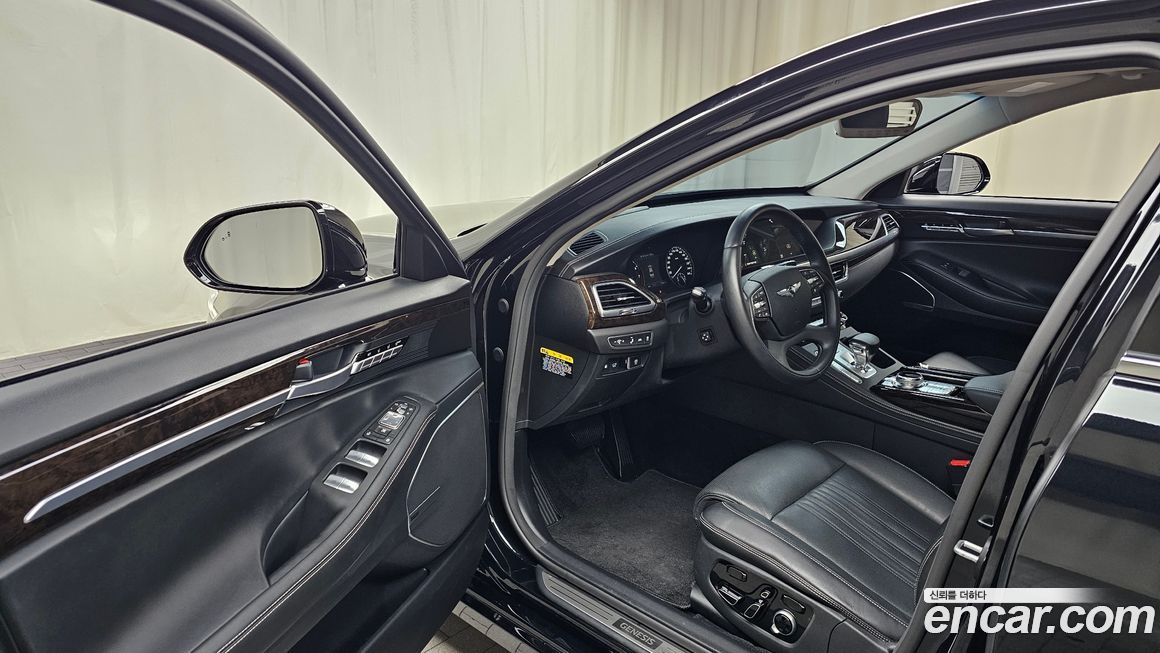 Genesis G90 2021