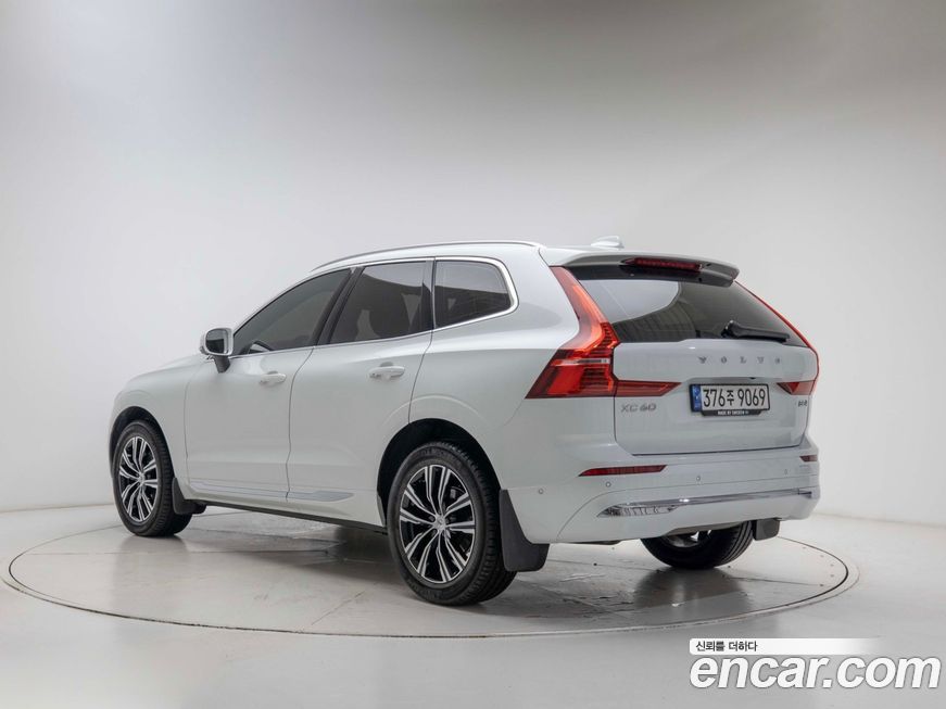 Volvo XC60 2022