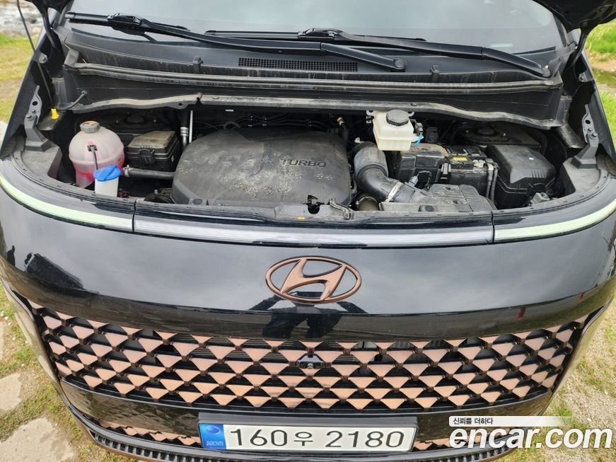 Hyundai Staria 2023