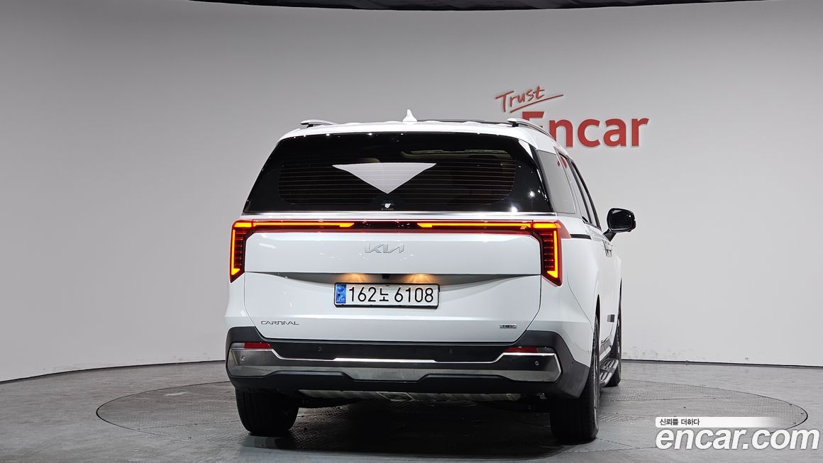 Kia Canival 2025