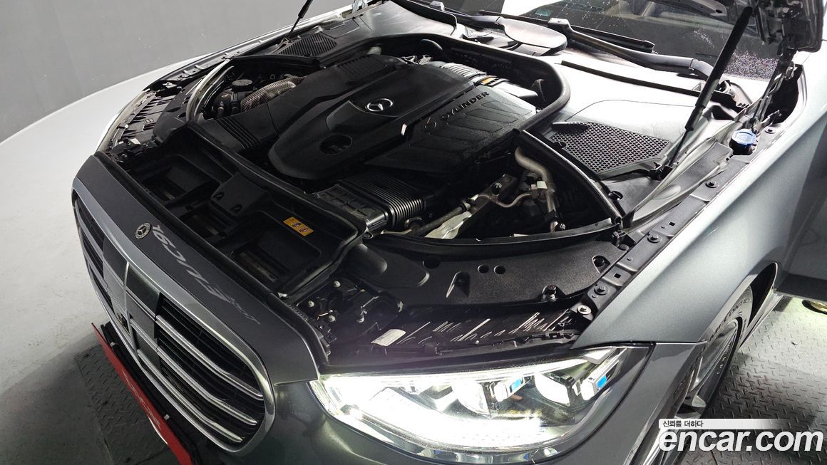 Mercedes-Benz S-Class 2022