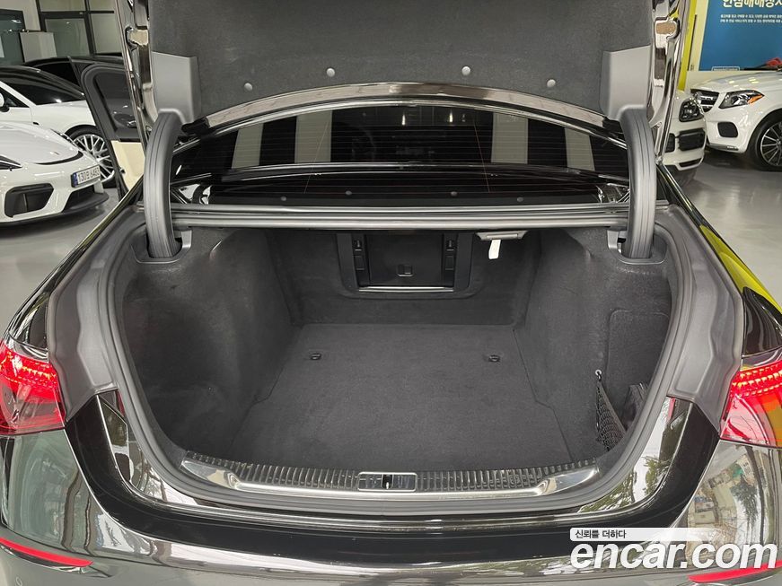 Mercedes-Benz S-Class 2022