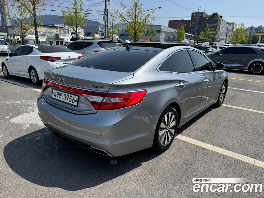Hyundai Grandeur 2016
