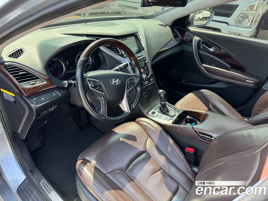 Hyundai Grandeur 2016