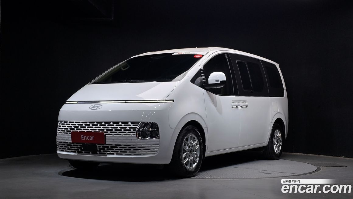 Hyundai Staria 2025