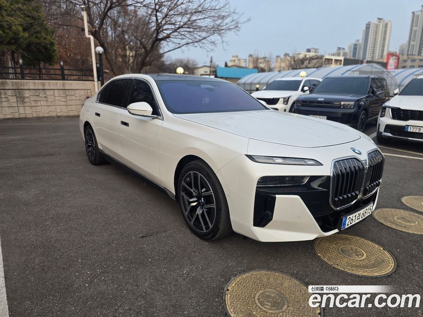 BMW 7-Series 2024