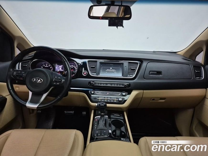 Kia Canival 2016
