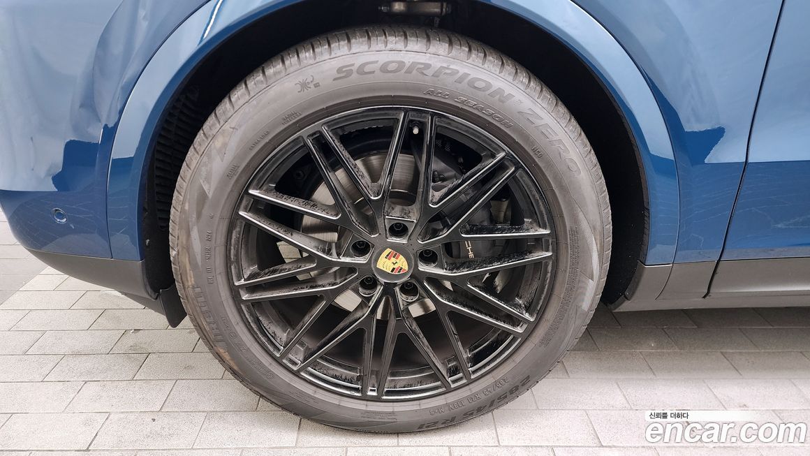 Porsche Cayenne 2024