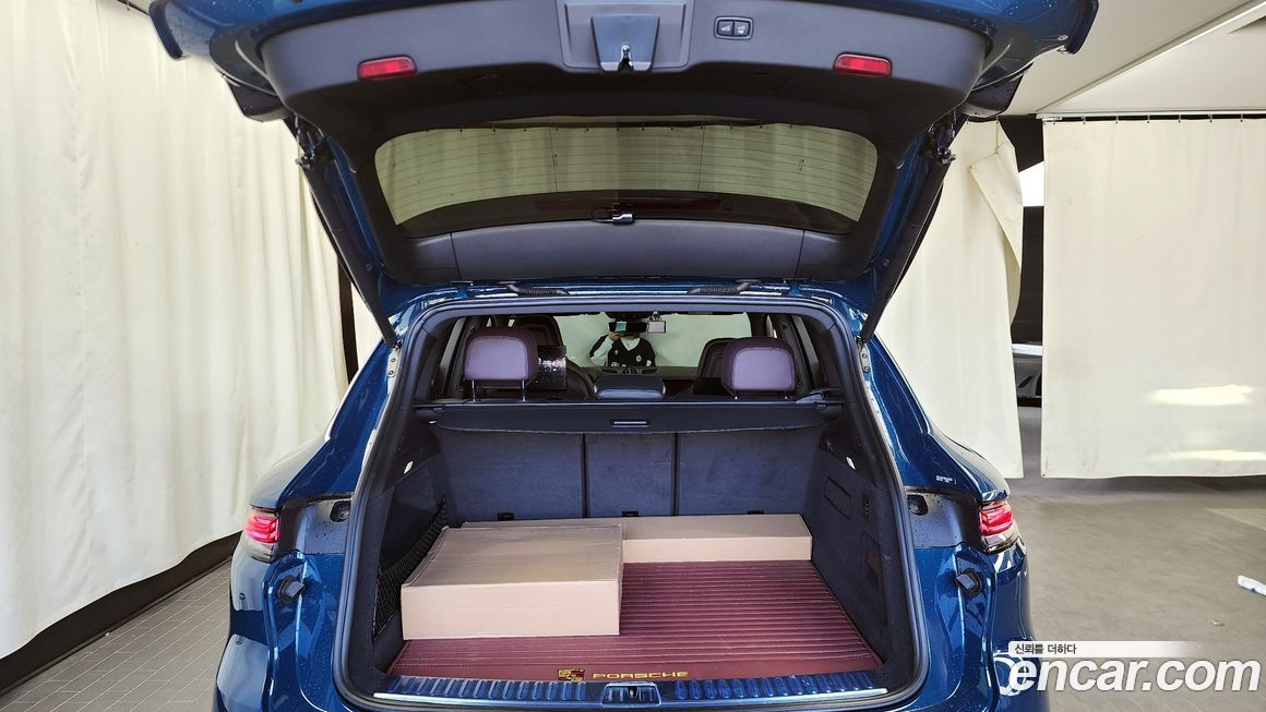 Porsche Cayenne 2024